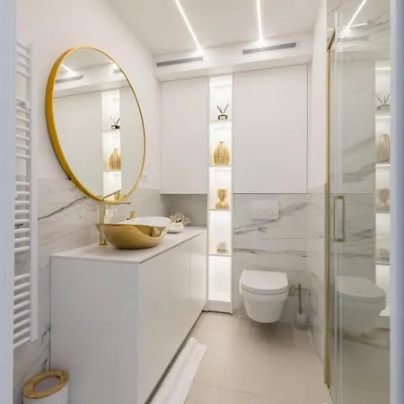Experience Luxury, In The Heart Of * Σπλιτ